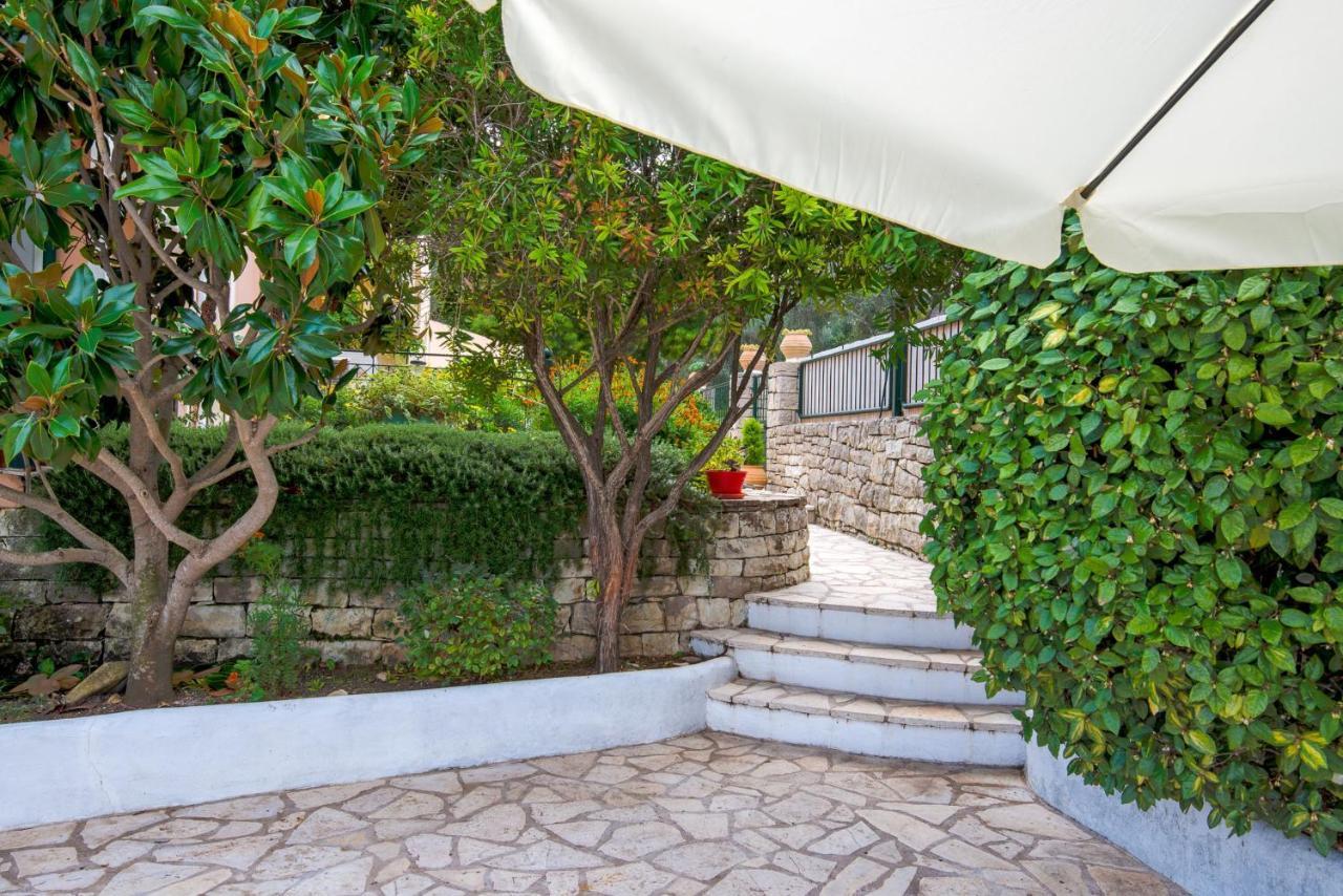 Villa Yiotta Kalodhikatika Exterior foto